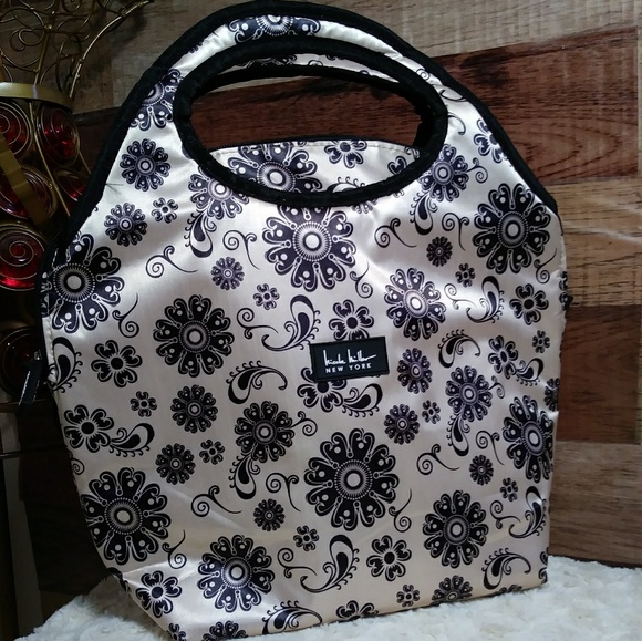 Nicole Miller Handbags - *Nicole Miller lunch bag*never used
